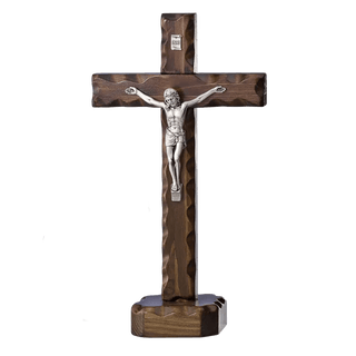 Stanfing Crucifix in Wood